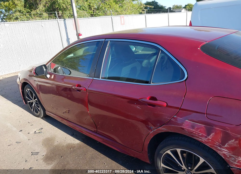 2018 TOYOTA CAMRY L/LE/SE/XLE VIN: 4T1B11HK4JU617005