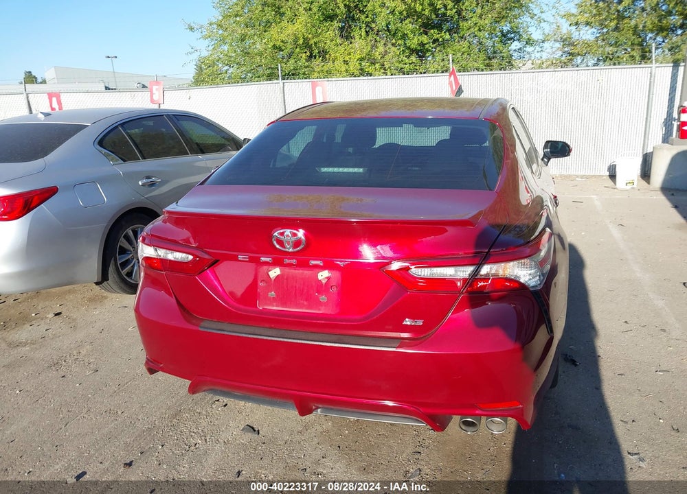 2018 TOYOTA CAMRY L/LE/SE/XLE VIN: 4T1B11HK4JU617005