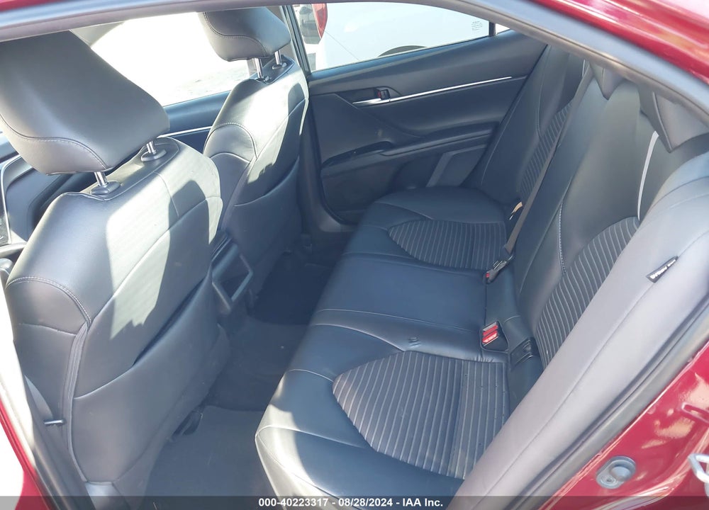 2018 TOYOTA CAMRY L/LE/SE/XLE VIN: 4T1B11HK4JU617005
