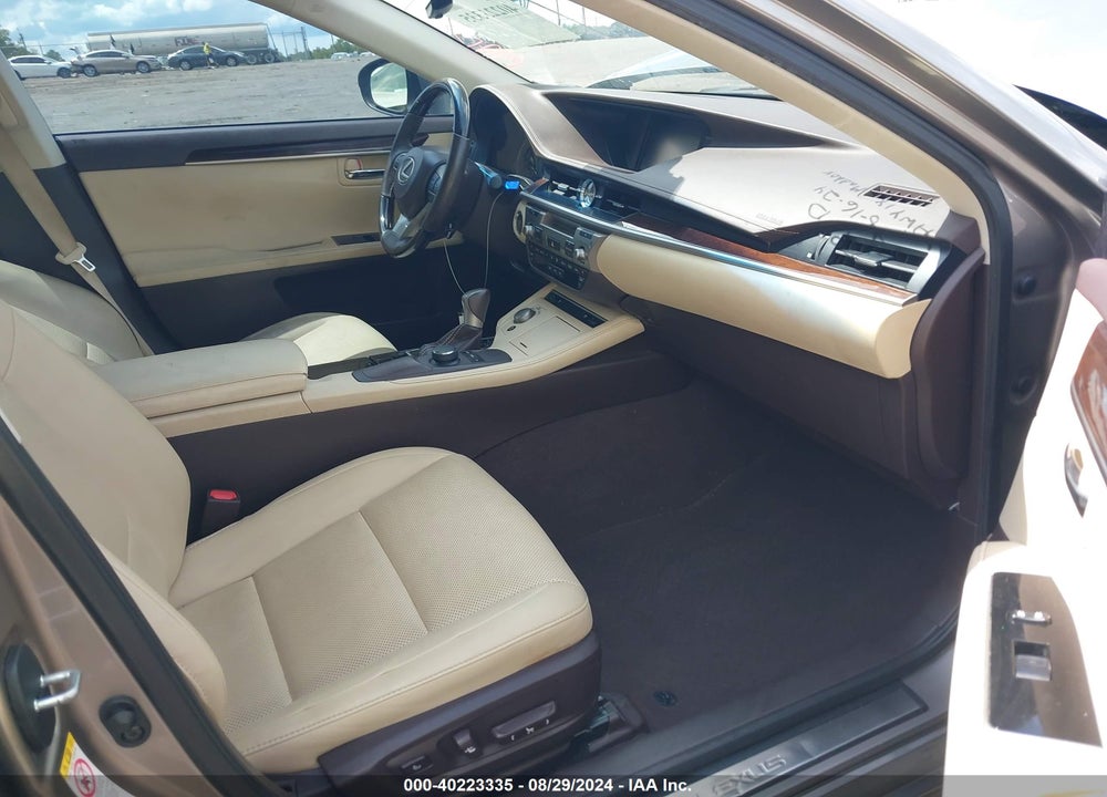 2017 LEXUS ES 350 VIN: 58ABK1GG2HU052136