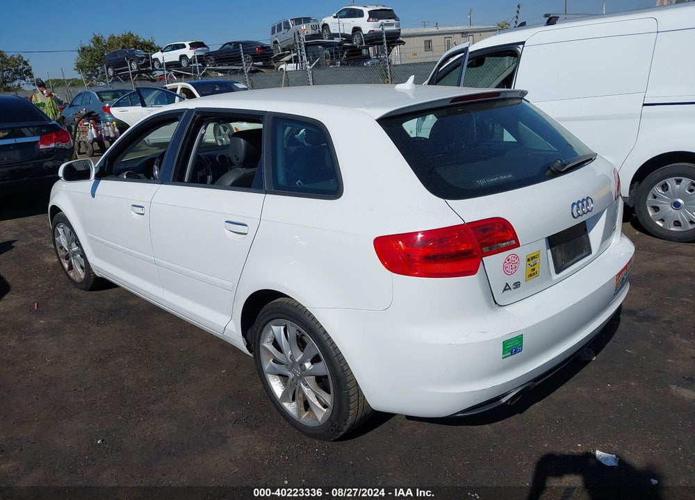 2013 AUDI A3 2.0 TDI PREMIUM VIN: WAUBJAFM0DA003886