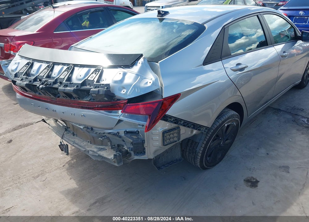 2022 HYUNDAI ELANTRA SEL VIN: 5NPLM4AG7NH079553