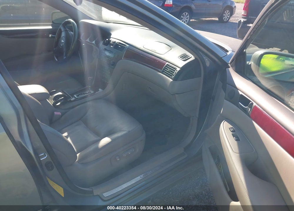 2004 LEXUS ES 330 VIN: JTHBA30G240006374