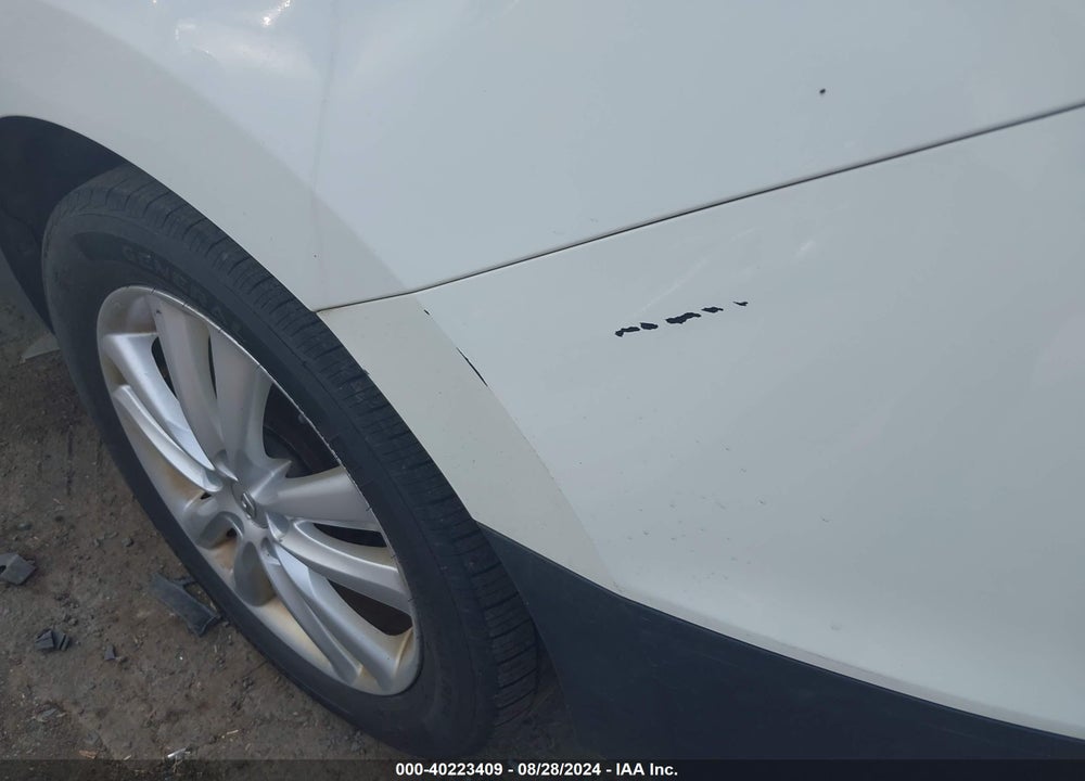 2011 HYUNDAI TUCSON LIMITED VIN: KM8JUCACXBU255751