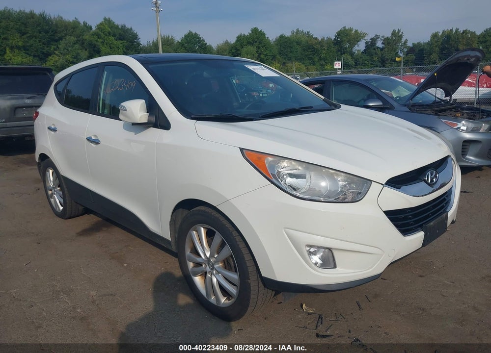 2011 HYUNDAI TUCSON LIMITED VIN: KM8JUCACXBU255751