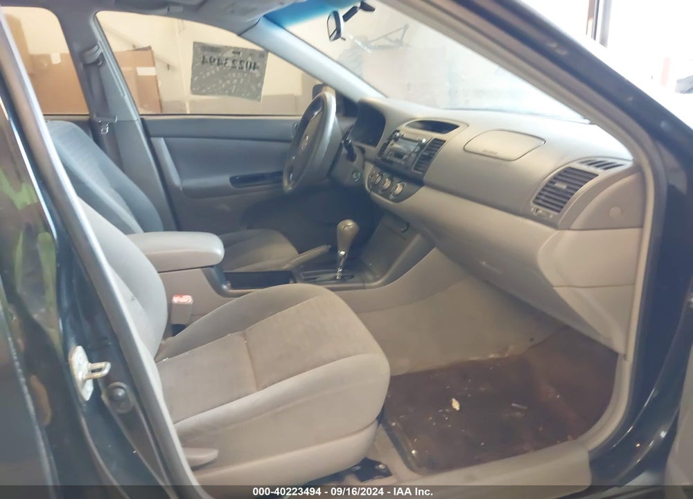 2005 TOYOTA CAMRY LE VIN: 4T1BE32KX5U583117