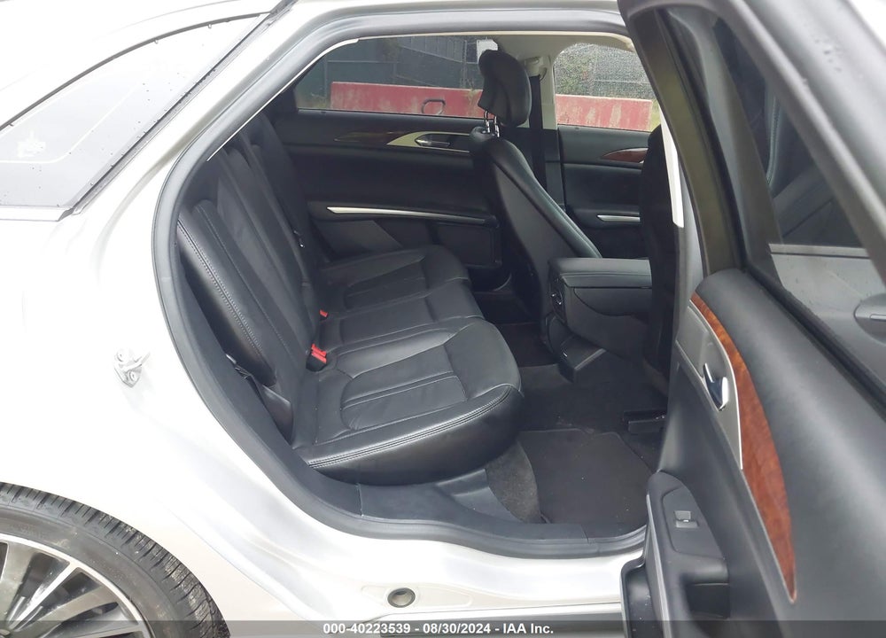 2015 LINCOLN MKZ HYBRID VIN: 3LN6L2LU2FR624432