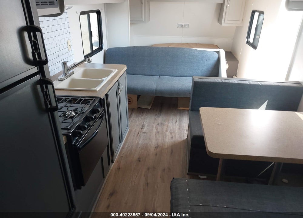 2008 FOREST RIVER GREY WOLF TRAVEL TRAILER VIN: 4X4TCKB218K008004