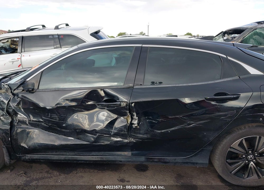 2018 HONDA CIVIC EX VIN: SHHFK7H50JU223640
