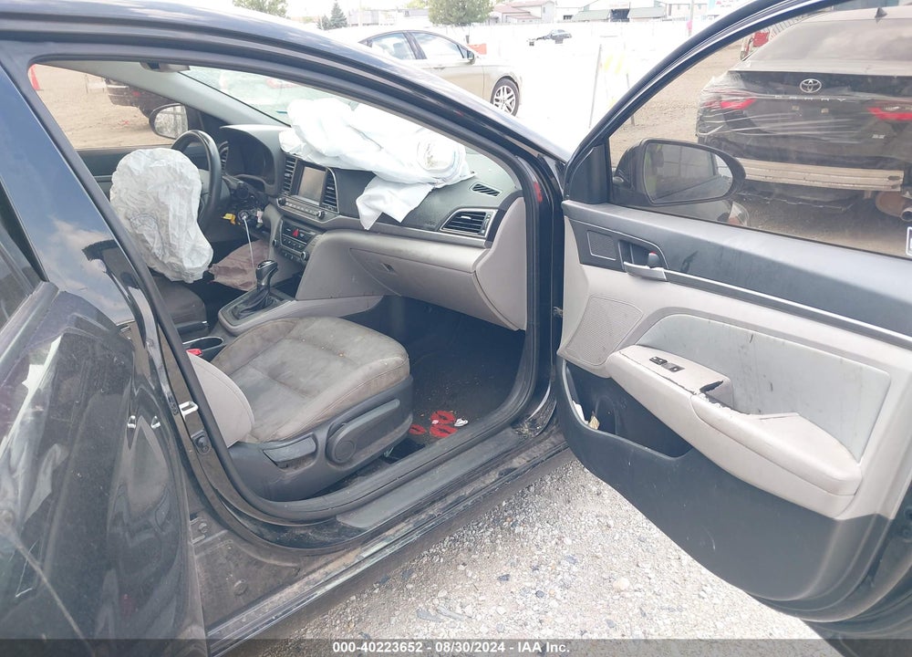 2018 HYUNDAI ELANTRA SEL VIN: 5NPD84LF0JH222513