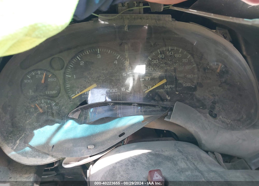 2000 CHEVROLET S-10 LS VIN: 1GCCT19W3Y8108465