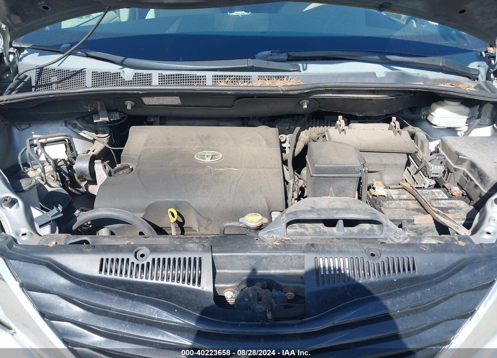 2012 TOYOTA SIENNA BASE V6 7 PASSENGER VIN: 5TDZK3DC8CS177985