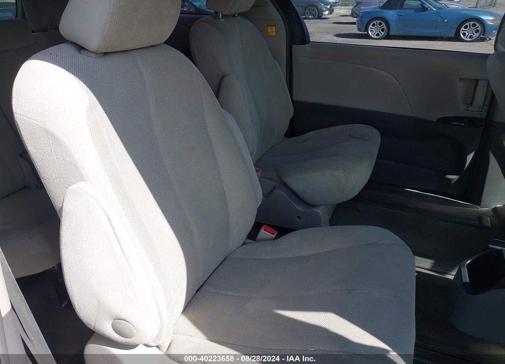2012 TOYOTA SIENNA BASE V6 7 PASSENGER VIN: 5TDZK3DC8CS177985