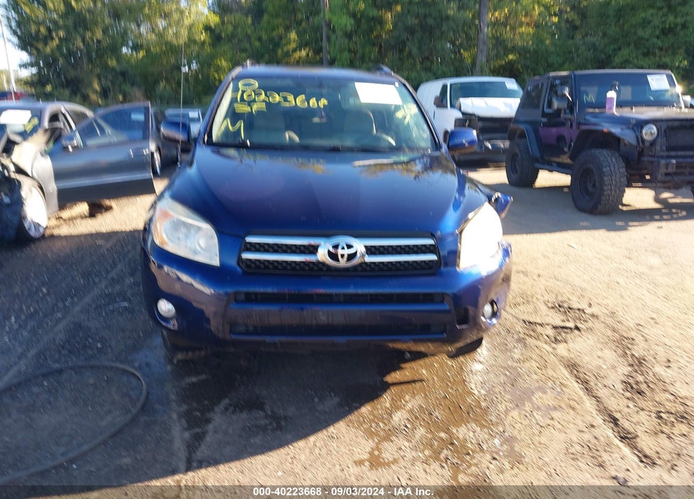 2007 TOYOTA RAV4 LIMITED VIN: JTMBD31V175064375