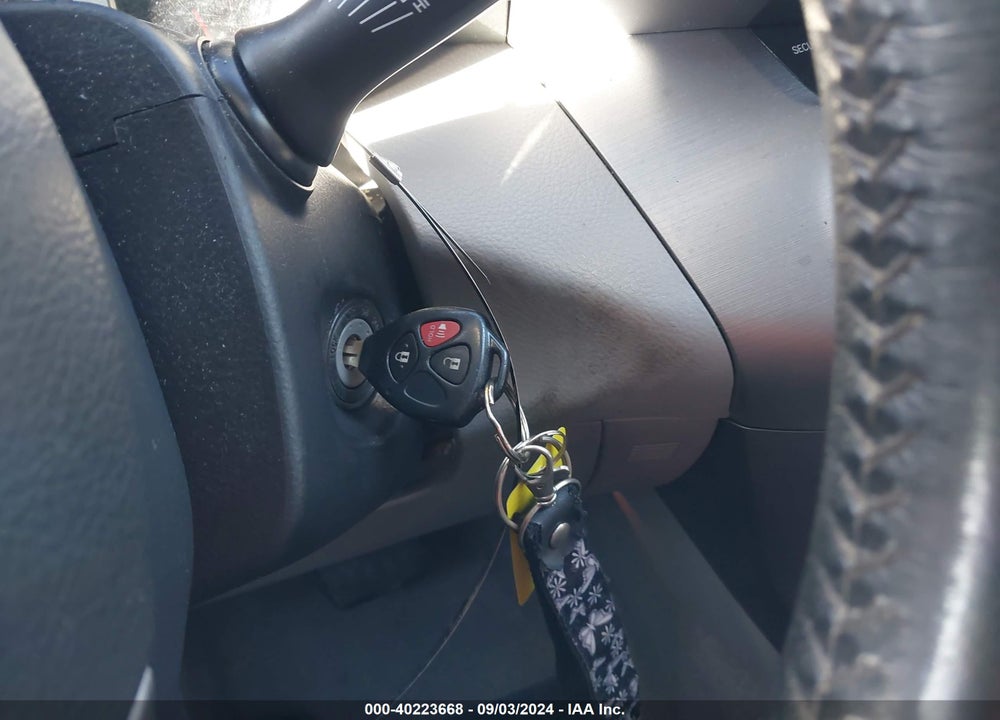 2007 TOYOTA RAV4 LIMITED VIN: JTMBD31V175064375