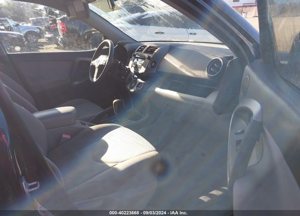 2007 TOYOTA RAV4 LIMITED VIN: JTMBD31V175064375