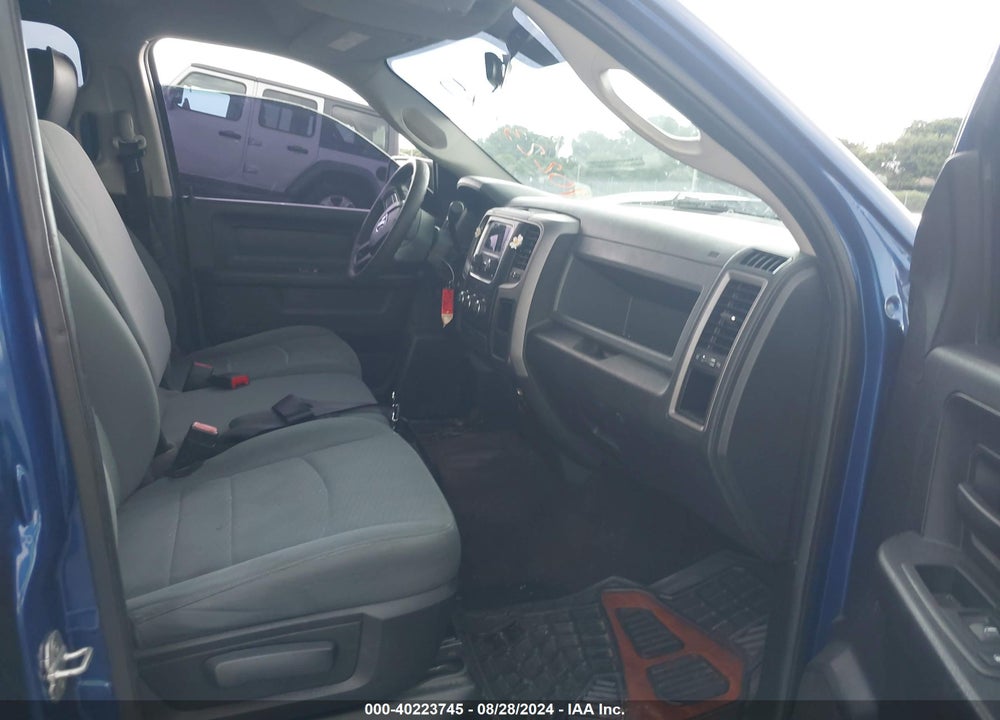 2014 RAM 1500 EXPRESS VIN: 1C6RR6KTXES242126