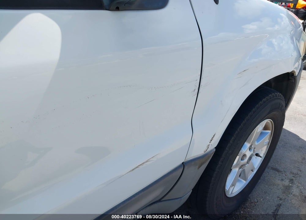 2007 FORD ESCAPE XLT VIN: 1FMYU03Z57KA93366