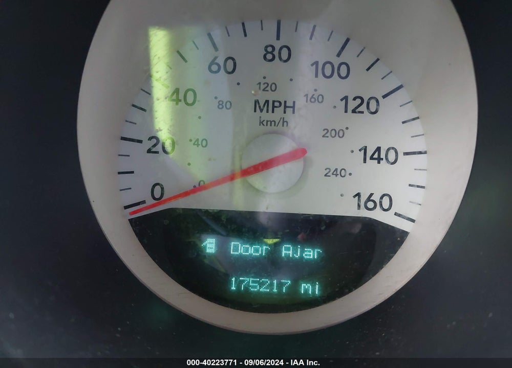 2007 DODGE CHARGER VIN: 2B3KA43HX7H843855