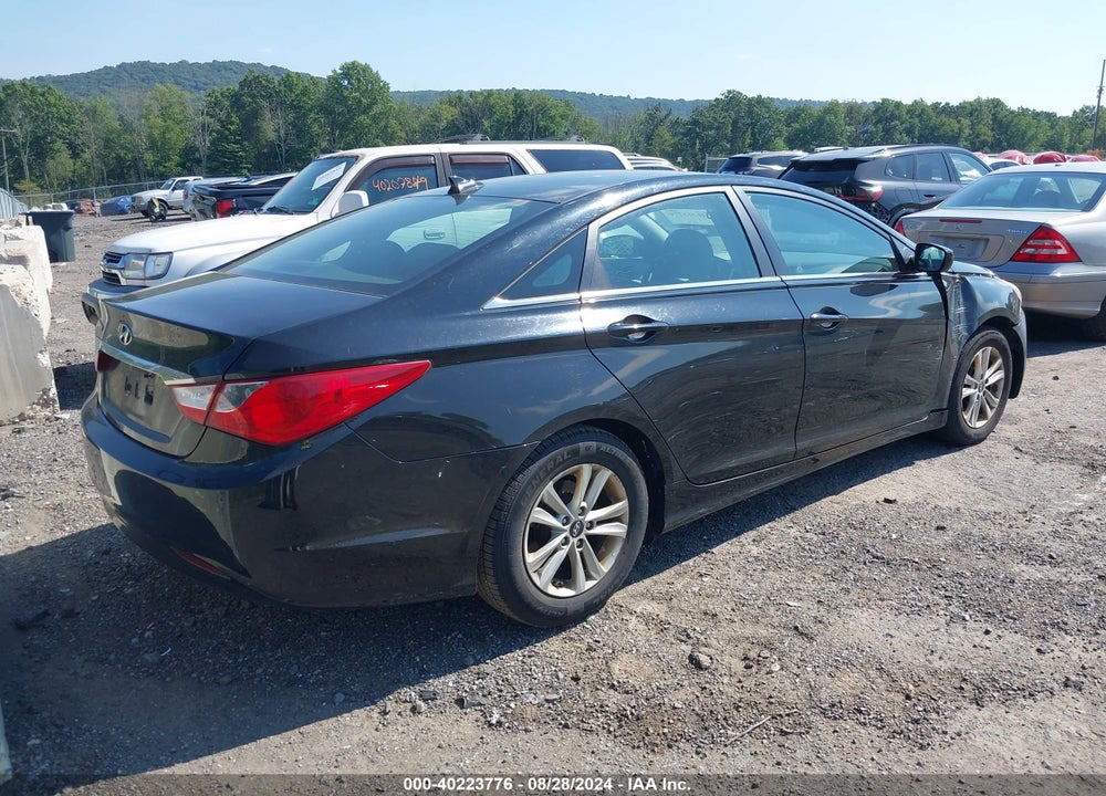 2013 HYUNDAI SONATA GLS VIN: 5NPEB4AC9DH684894