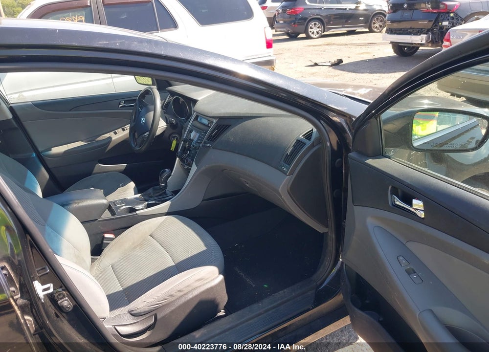 2013 HYUNDAI SONATA GLS VIN: 5NPEB4AC9DH684894