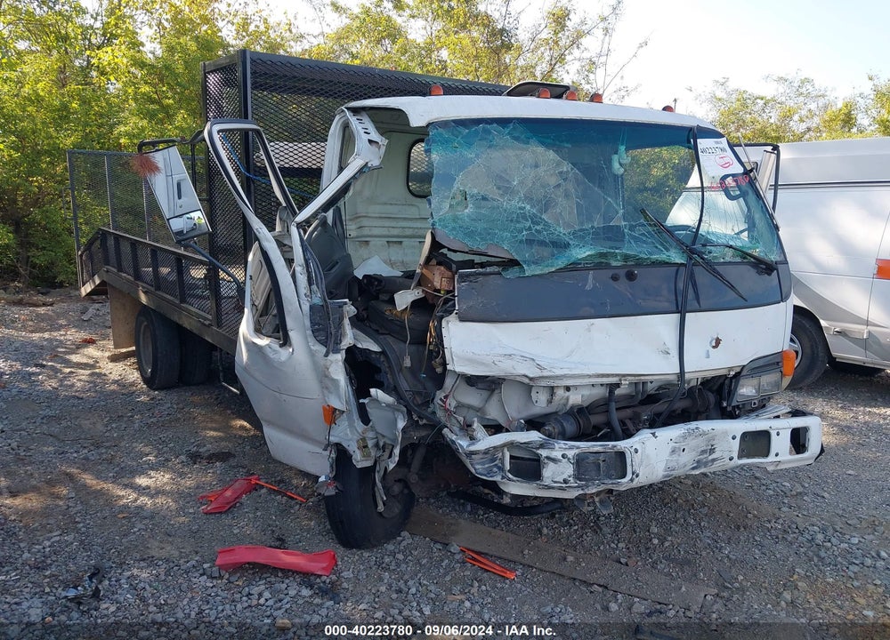 2002 ISUZU NPR VIN: 4KLB4B1R52J800649