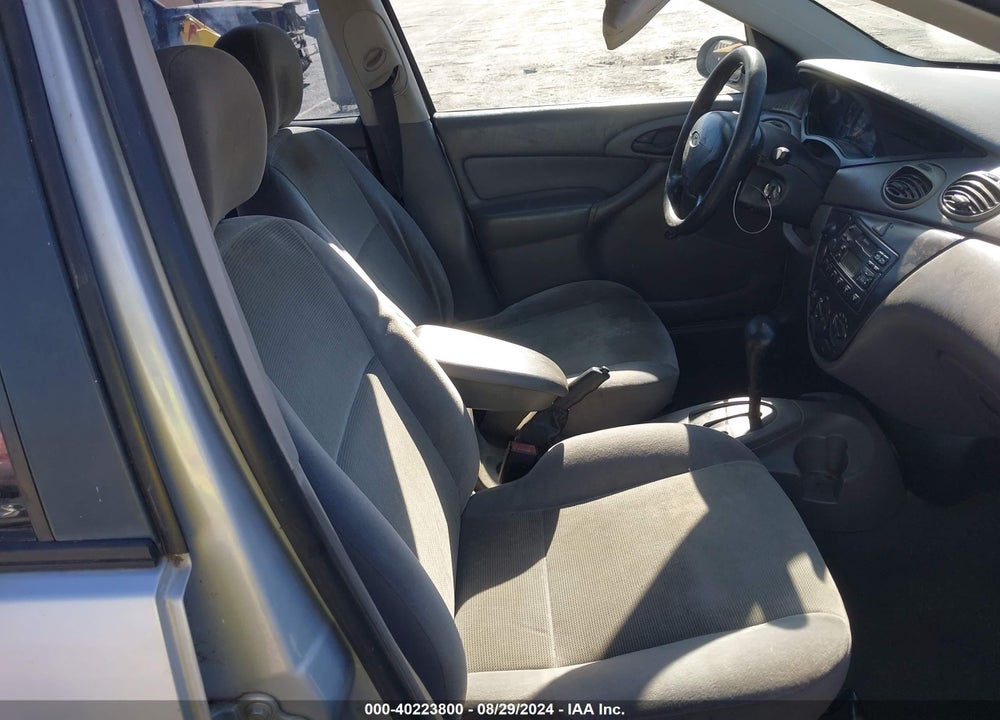 2002 FORD FOCUS LX BASE/LX PREMIUM VIN: 1FAFP33P22W102776