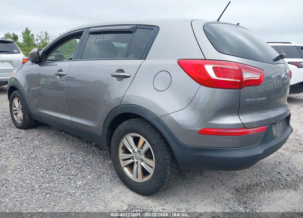 2011 KIA SPORTAGE LX VIN: KNDPBCA25B7022208