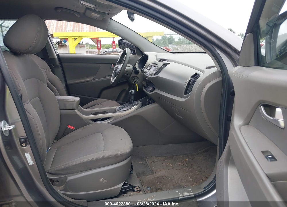 2011 KIA SPORTAGE LX VIN: KNDPBCA25B7022208