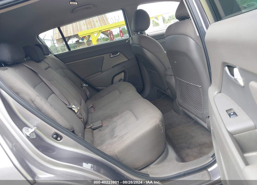 2011 KIA SPORTAGE LX VIN: KNDPBCA25B7022208