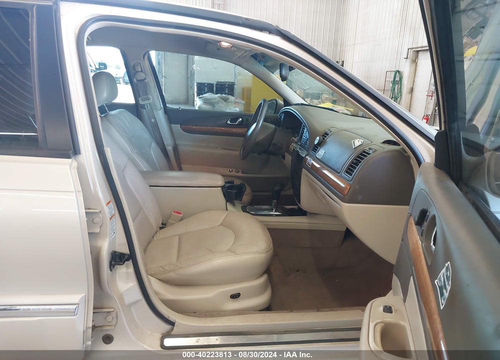 2001 LINCOLN CONTINENTAL VIN: 1LNHM97V91Y645757