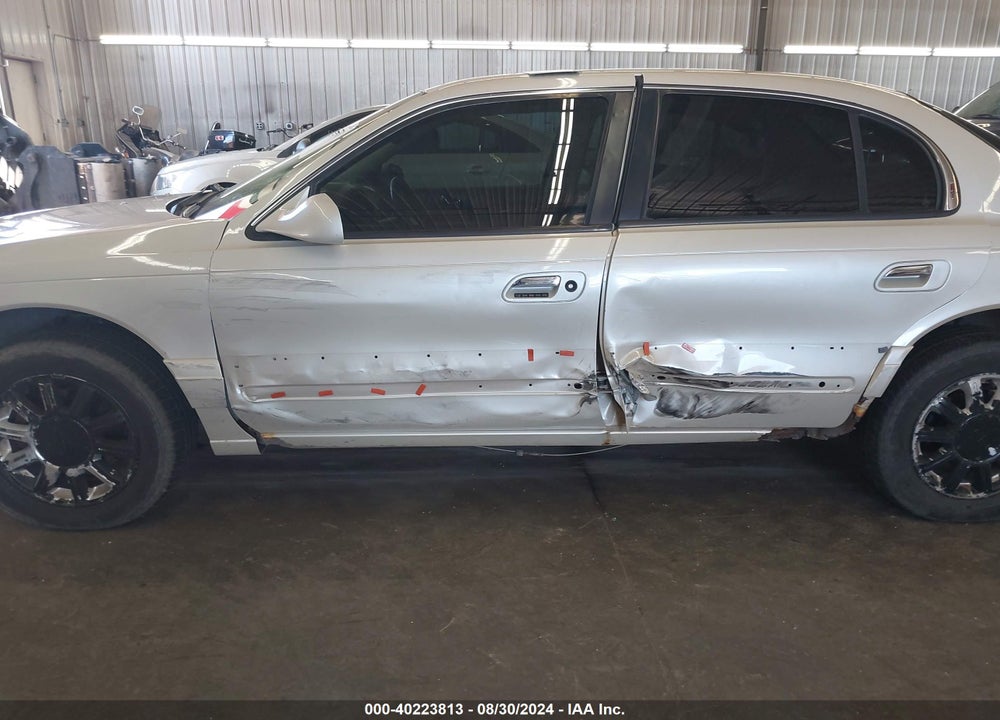 2001 LINCOLN CONTINENTAL VIN: 1LNHM97V91Y645757