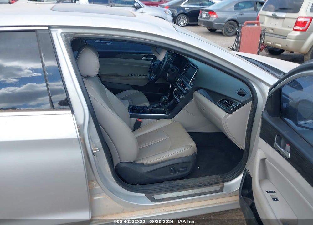 2018 HYUNDAI SONATA LIMITED VIN: 5NPE34AF6JH657851