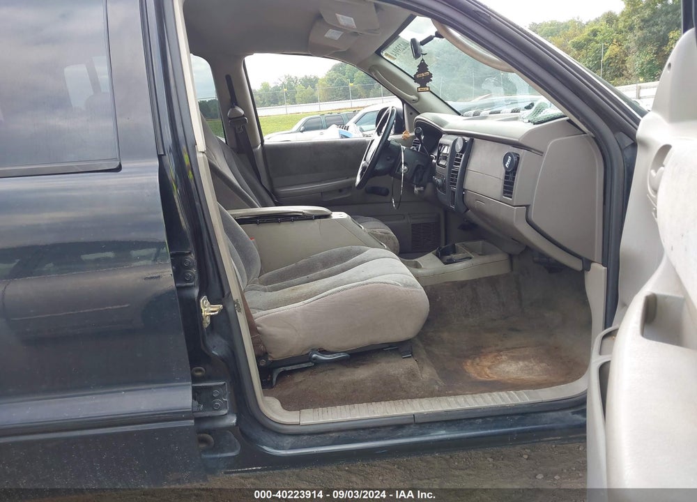 2004 DODGE DAKOTA SPORT/SXT VIN: 1D7HL38N84S506820