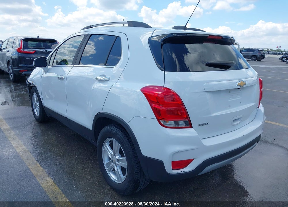 2018 CHEVROLET TRAX LT VIN: KL7CJLSB8JB676130