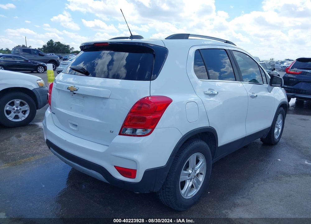 2018 CHEVROLET TRAX LT VIN: KL7CJLSB8JB676130