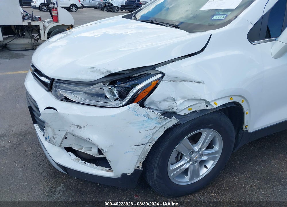 2018 CHEVROLET TRAX LT VIN: KL7CJLSB8JB676130