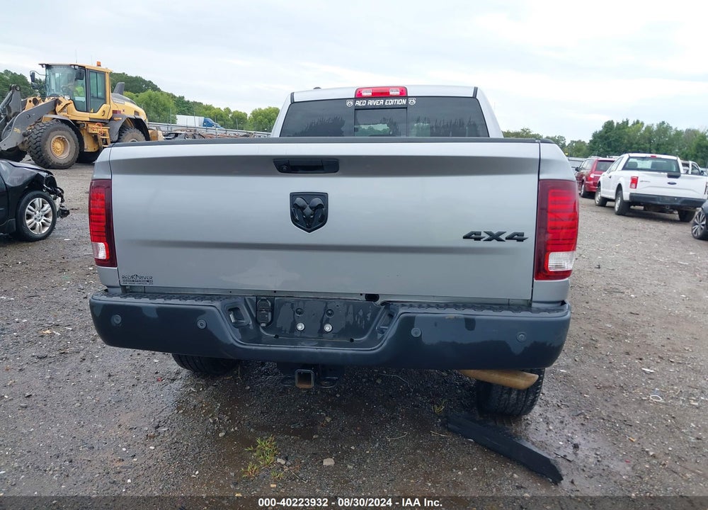 2019 RAM 1500 CLASSIC WARLOCK QUAD CAB 4X4 6'4 BOX VIN: 1C6RR7GGXKS688273