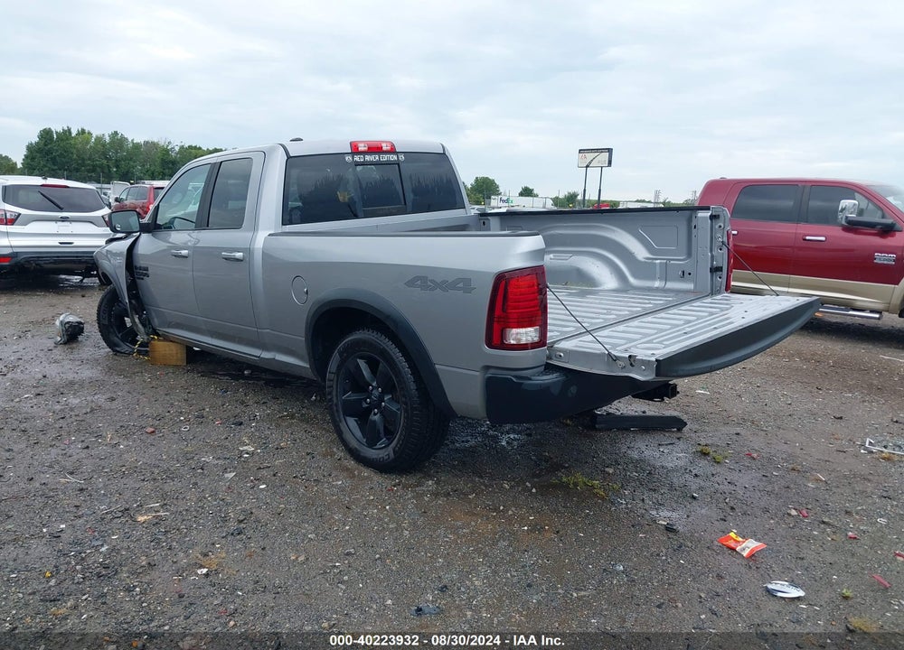 2019 RAM 1500 CLASSIC WARLOCK QUAD CAB 4X4 6'4 BOX VIN: 1C6RR7GGXKS688273