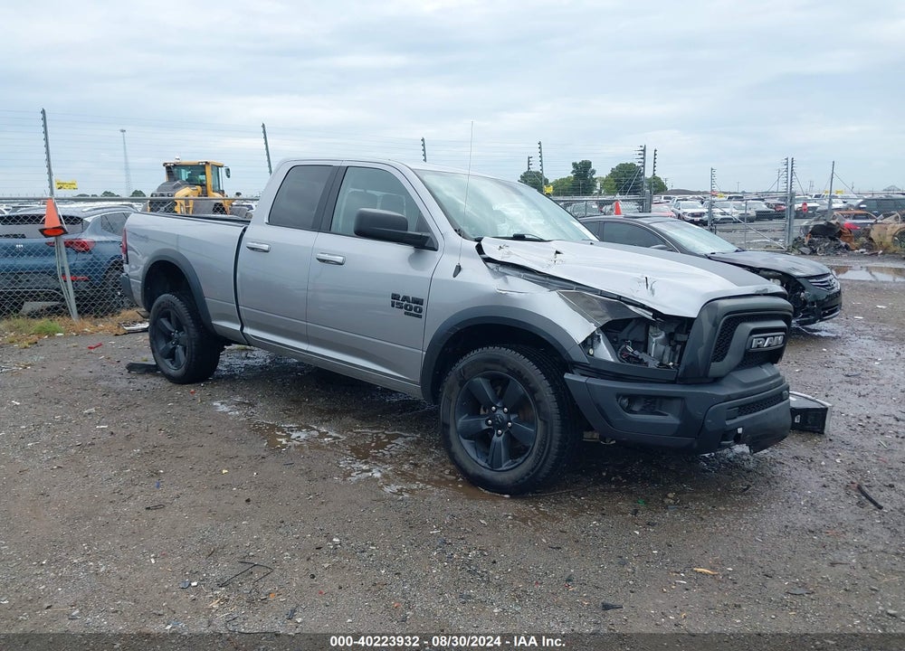 2019 RAM 1500 CLASSIC WARLOCK QUAD CAB 4X4 6'4 BOX VIN: 1C6RR7GGXKS688273