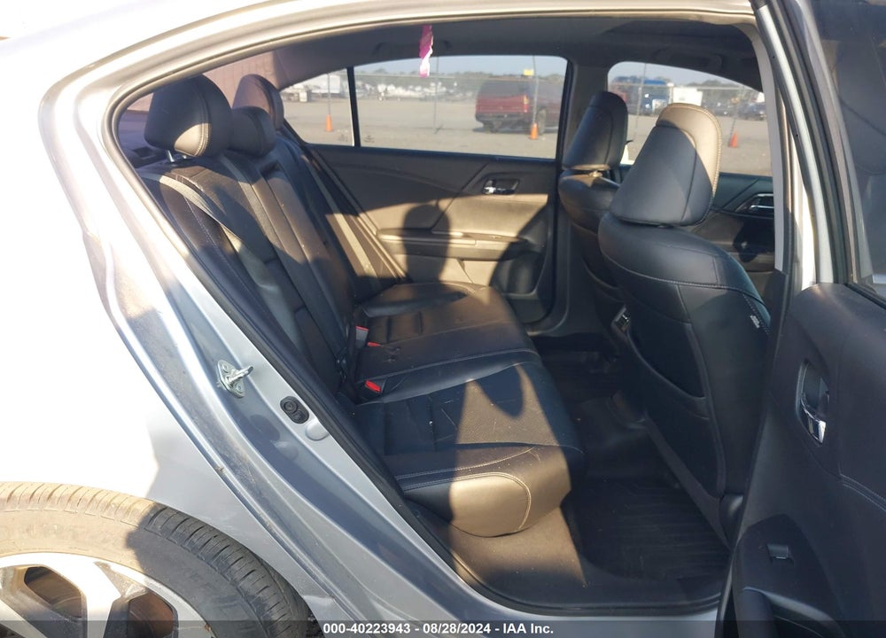 2016 HONDA ACCORD EX-L VIN: 1HGCR2F84GA105982