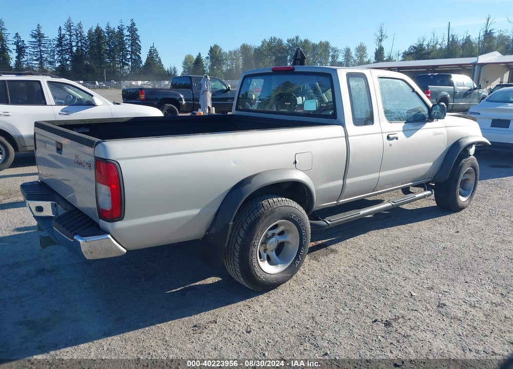 1998 NISSAN FRONTIER SE/XE VIN: 1N6DD26Y2WC372037