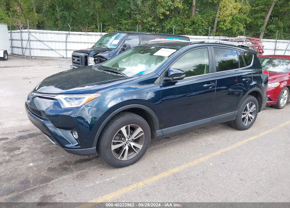 2017 TOYOTA RAV4 XLE VIN: JTMRFREV3HJ714340