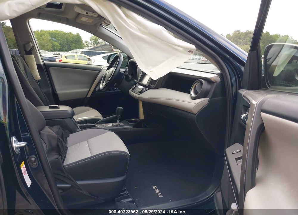 2017 TOYOTA RAV4 XLE VIN: JTMRFREV3HJ714340