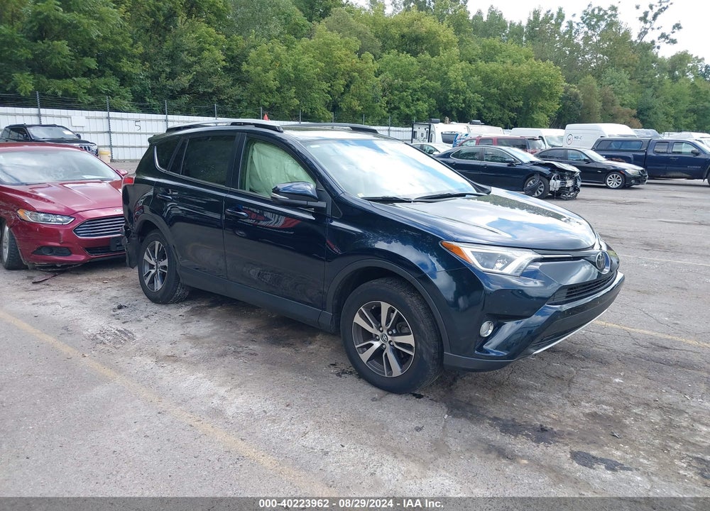 2017 TOYOTA RAV4 XLE VIN: JTMRFREV3HJ714340