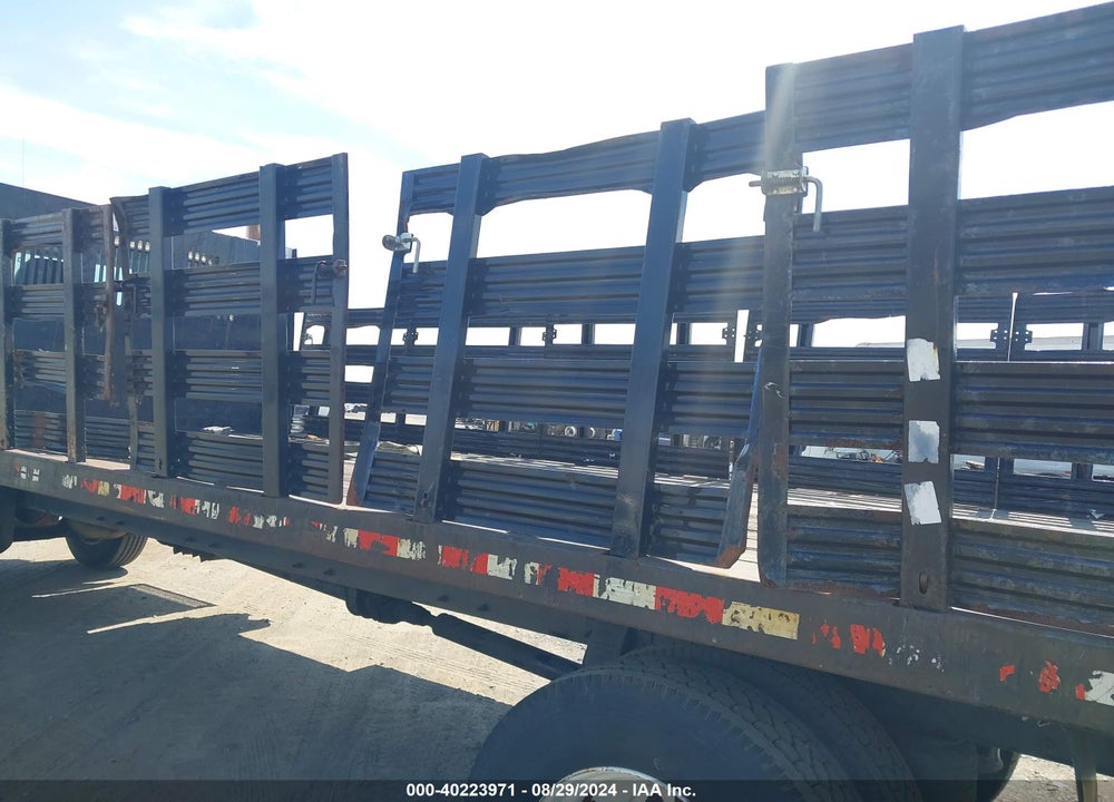 2015 PETERBILT 337 VIN: 2NP2HM7X7FM255597