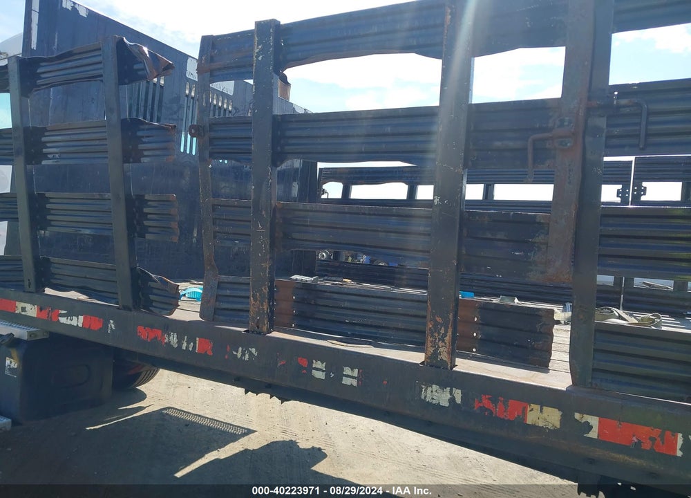 2015 PETERBILT 337 VIN: 2NP2HM7X7FM255597