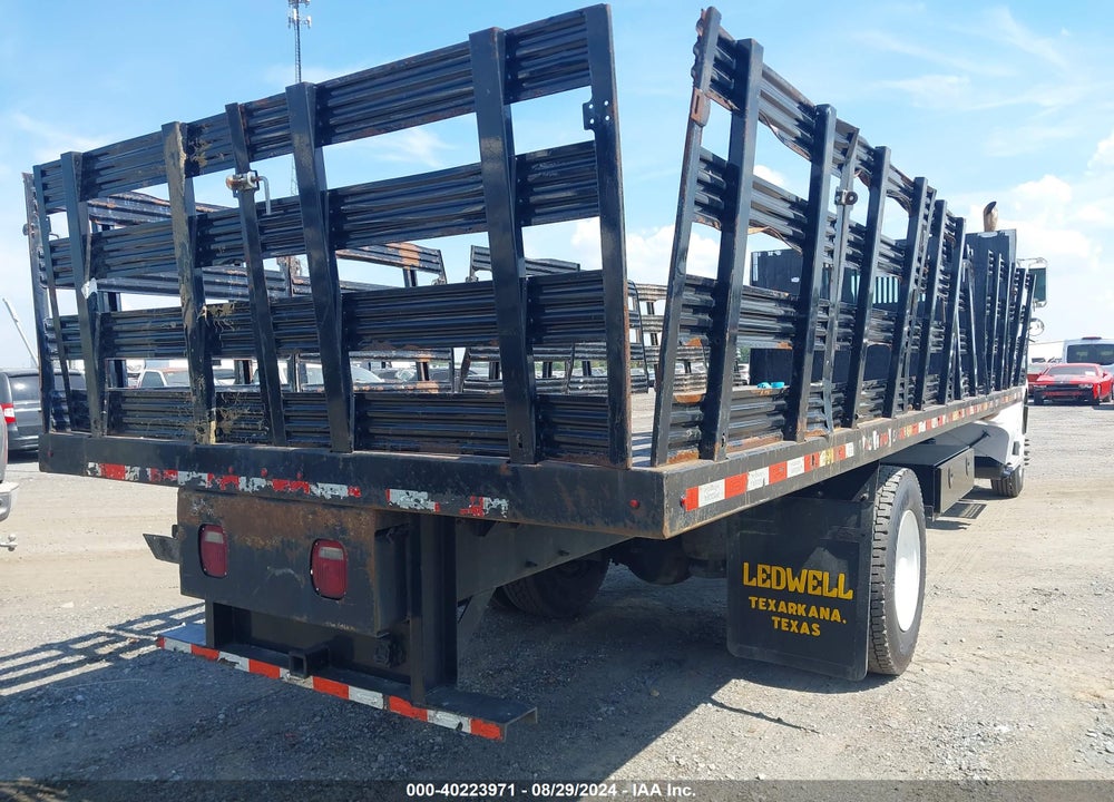 2015 PETERBILT 337 VIN: 2NP2HM7X7FM255597