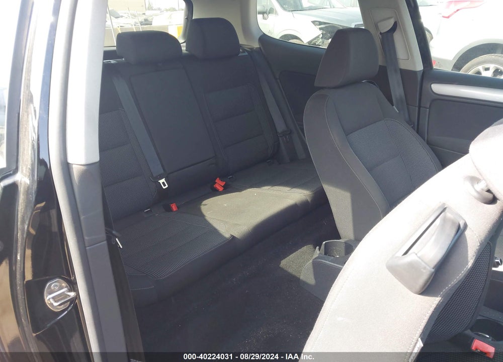2011 VOLKSWAGEN GOLF 2.5L 2-DOOR VIN: WVWBB7AJXBW345183