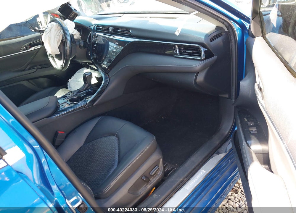 2018 TOYOTA CAMRY VIN: 4T1BZ1HK6JU007597